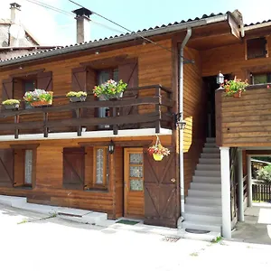 au-chalet-danna.hotels-rhonealpes.com/